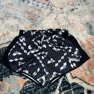 Nike Girls' Dry Tempo Running Shorts